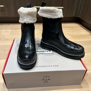 Hunter Women Refined SHORT Stitch SHERPA BOOT BLACK